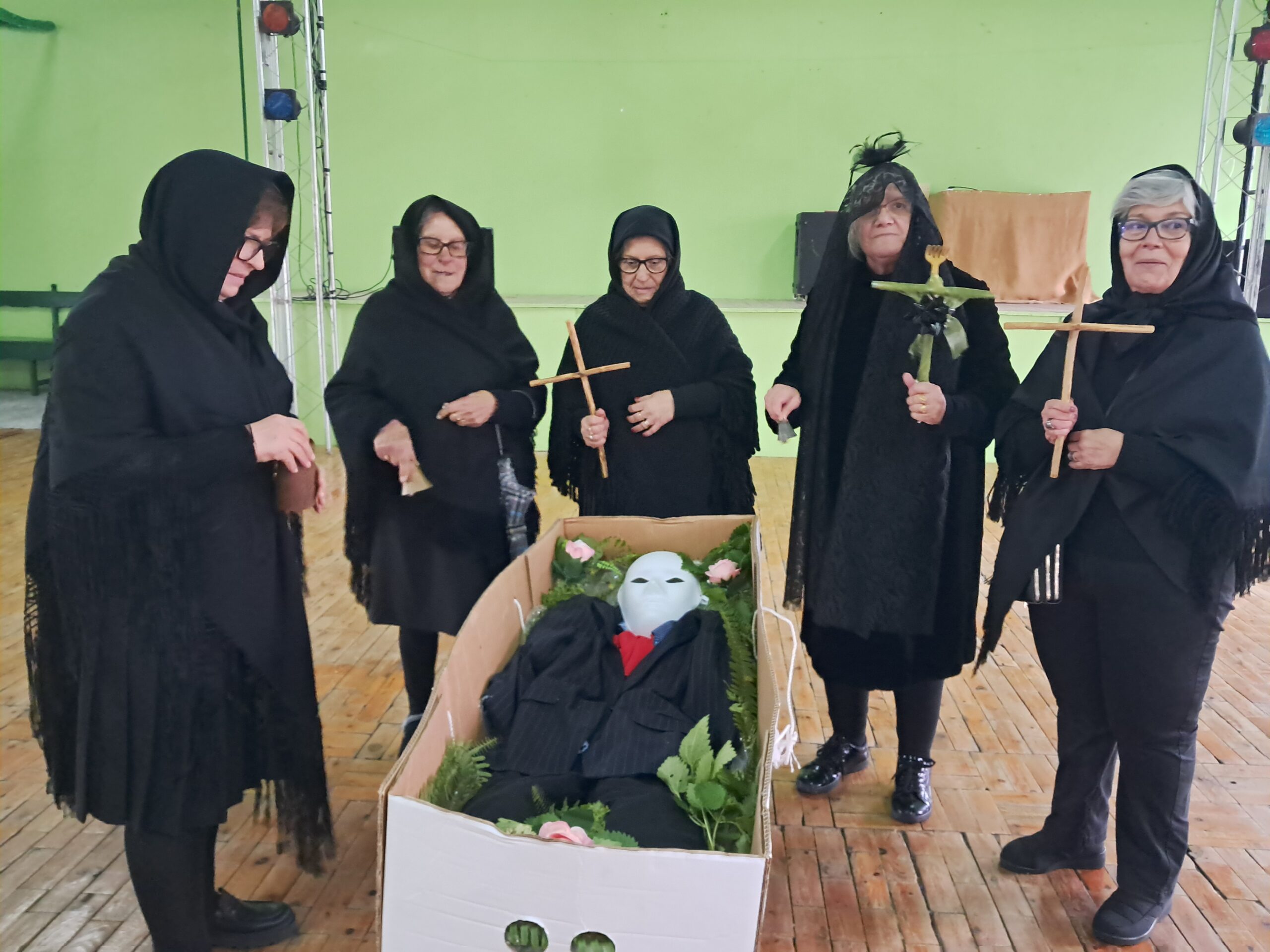 O CARNAVAL ALPALHOEIRO 2026 JÁ ESTÁ NA RUA